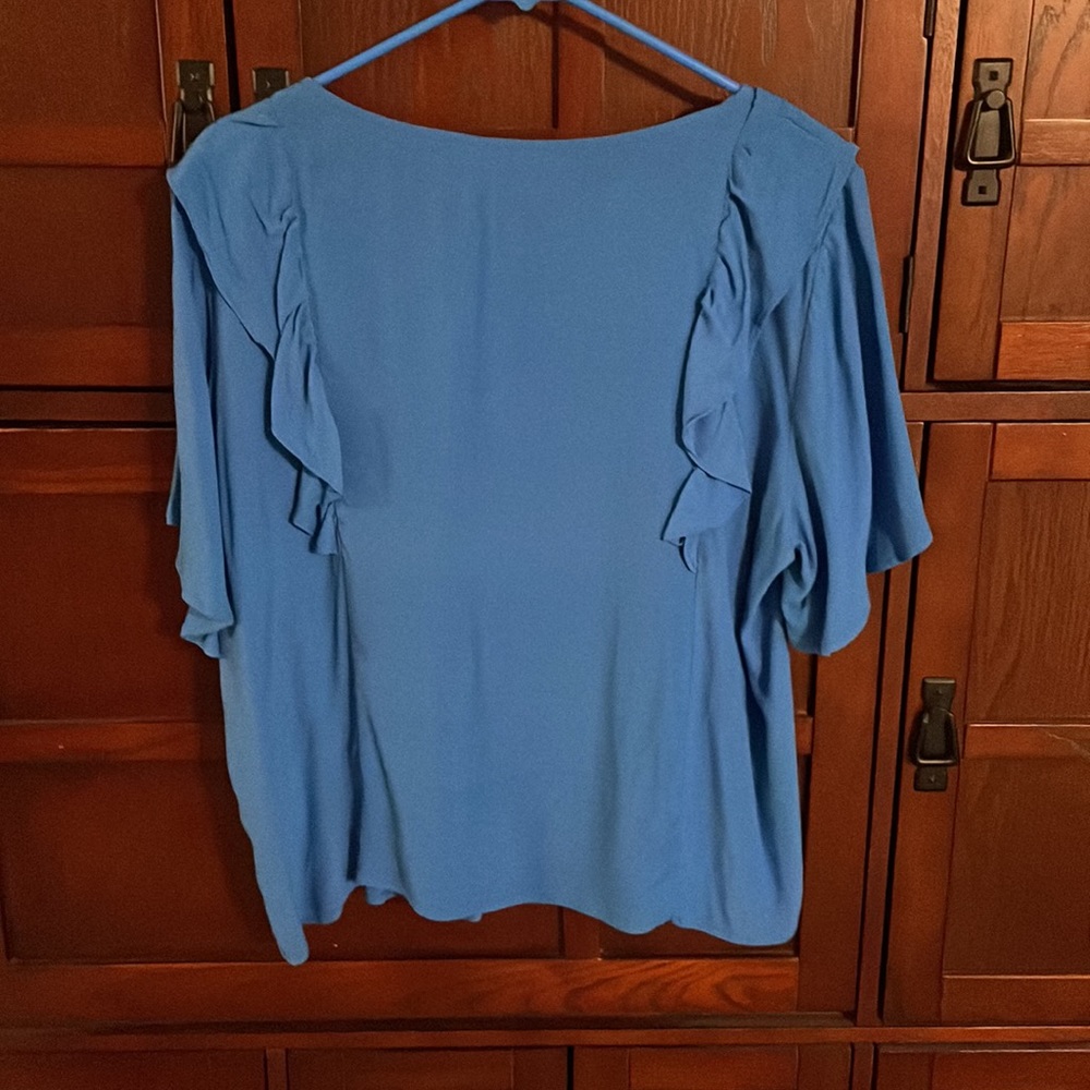 🦋Code Mode Nordstrom Flutter Sleeve Ruffle Blouse - Picture 12 of 13